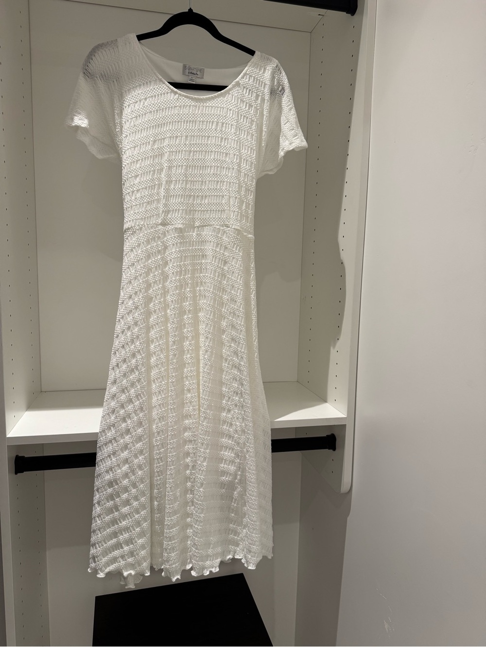 Robbie Bee White Knit Midi Dress